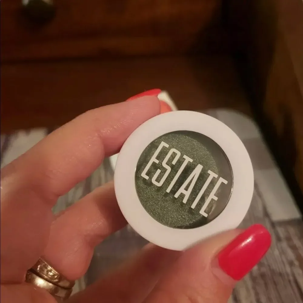NEW! ESTATE COSMETICS Eyeshadow *Schmoney* Green
